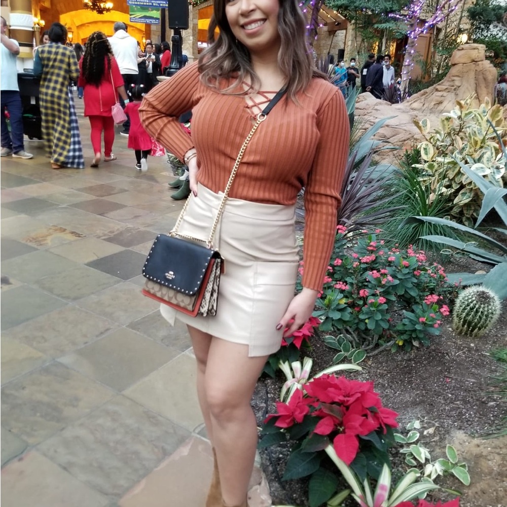Rust Ribbed Knit Women's Top - Picture 4 of 4